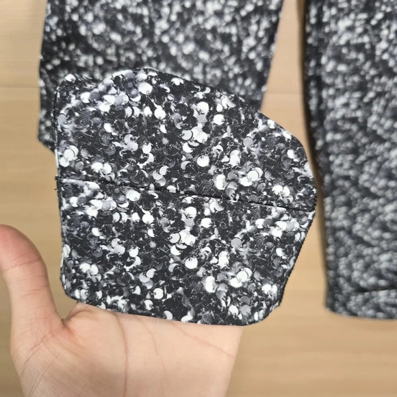 Lululemon Jet Crop Shimmy‎ Shimmer Black / White Women's Size 2 Travel Luxtreme - Picture 5 of 10